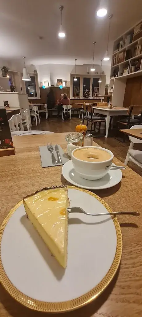 Ronald Stilting_Café Zaunkönig_Achau_avis