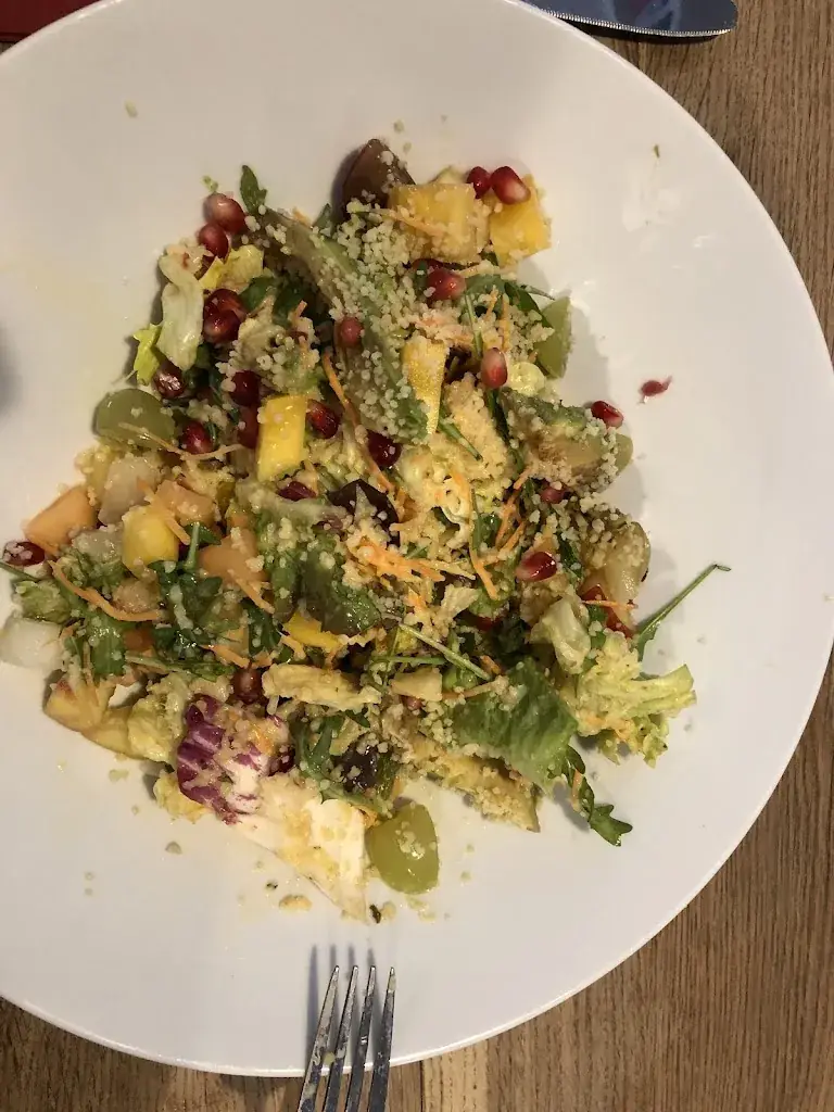 Stephan Ahrweiler_Café Zaunkönig_Achau_avis