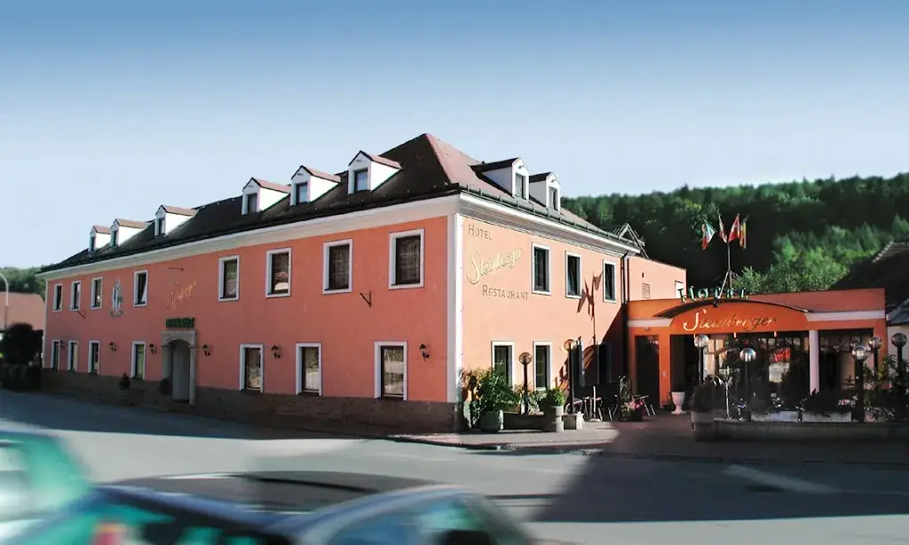Das Steinberger restaurant à Altlengbach