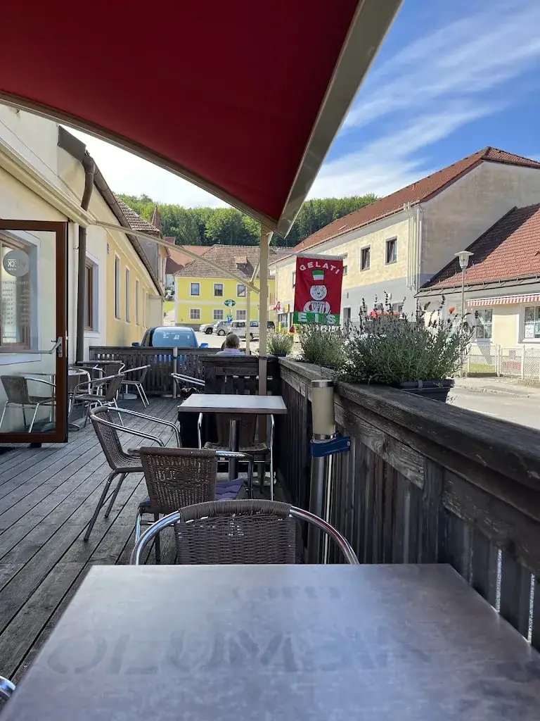 Cafe' Bar Viteck restaurant à Altlengbach