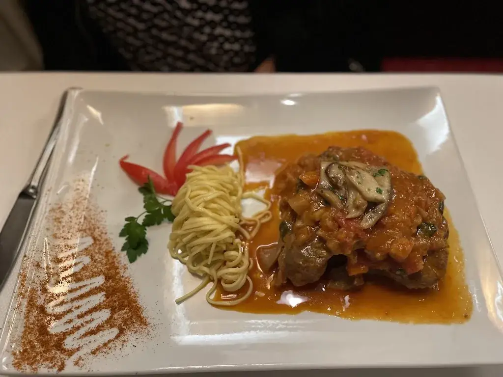 Alex Schoepf_Schwanen Altendorf_Altendorf_review