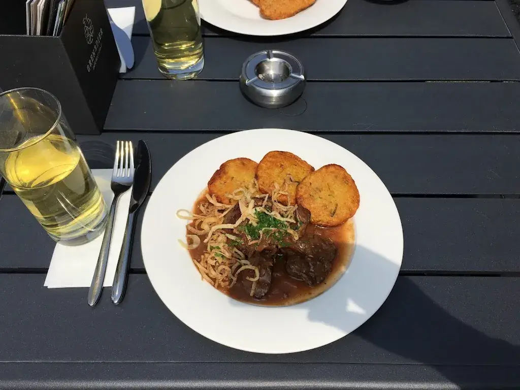 Natalia Khilkevitch_Café Restaurant GRENADIER_Forchtenstein_review