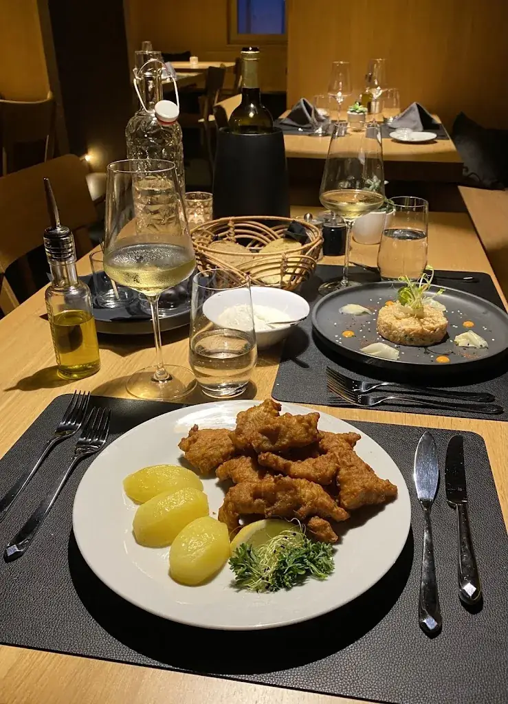 Valeriia Denysova_Adler Altendorf_Altendorf_avis