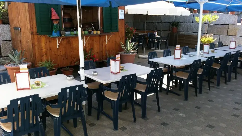 Schlossstübli restaurant à Altendorf