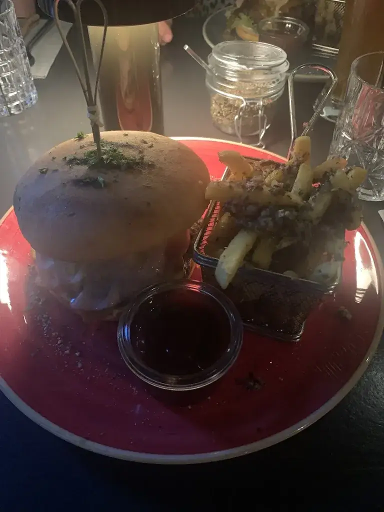 Allan Klausen_Theatercafé_Altenburg_avis