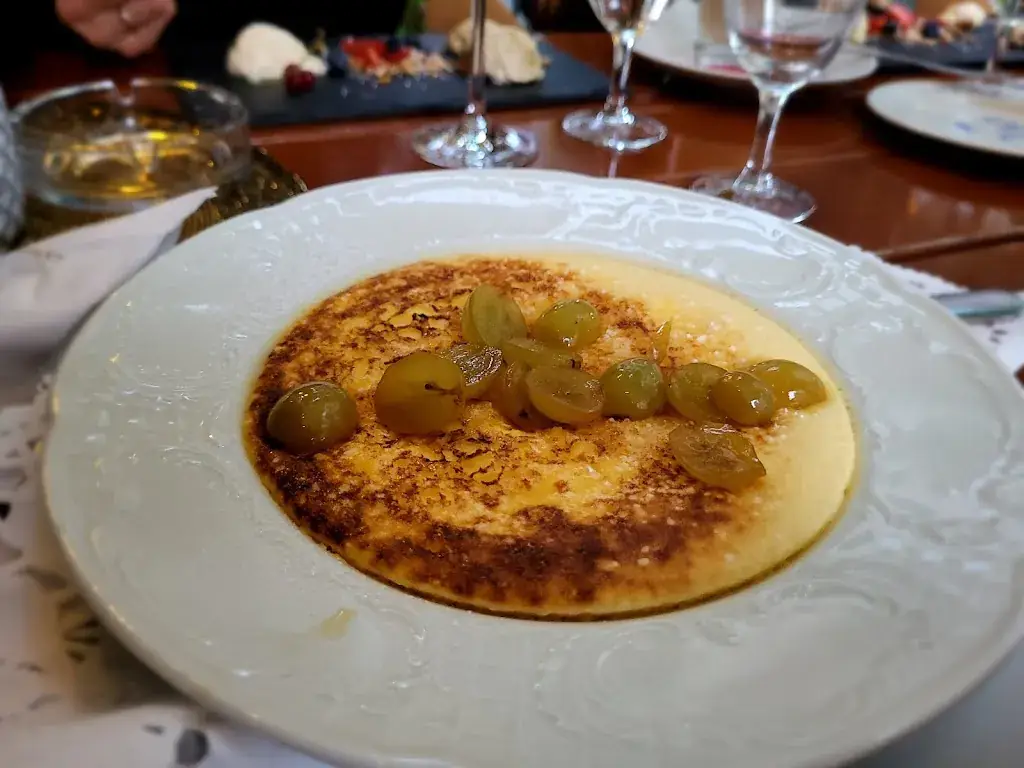 Mikkel Nyman_Hotel Zum Grünen Kranz_Zell_avis