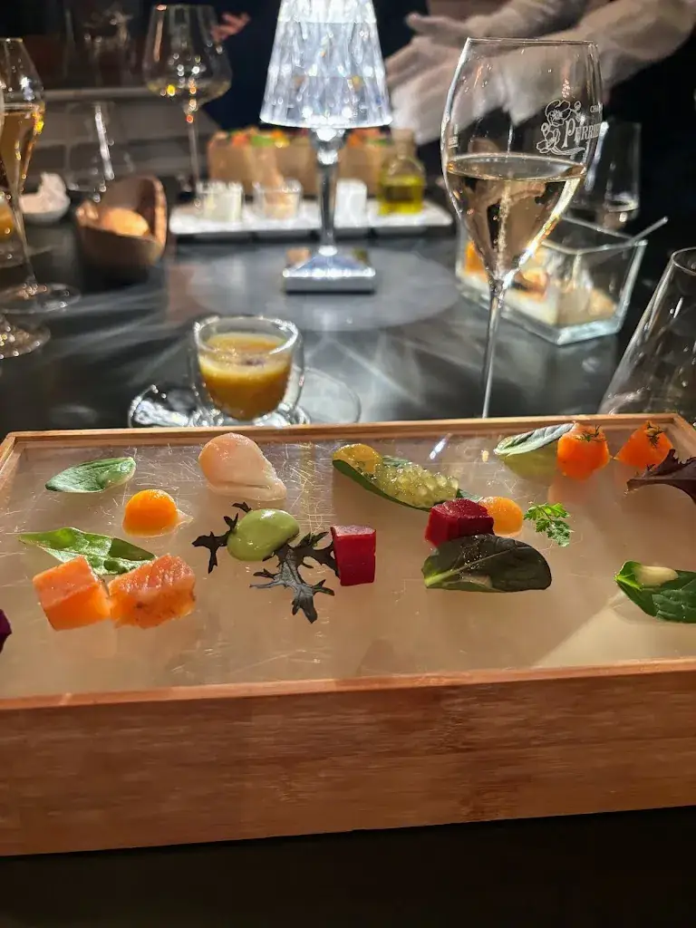 Heather Maxwell_MAYER's Restaurant auf Schloss Prielau_Zell_avis