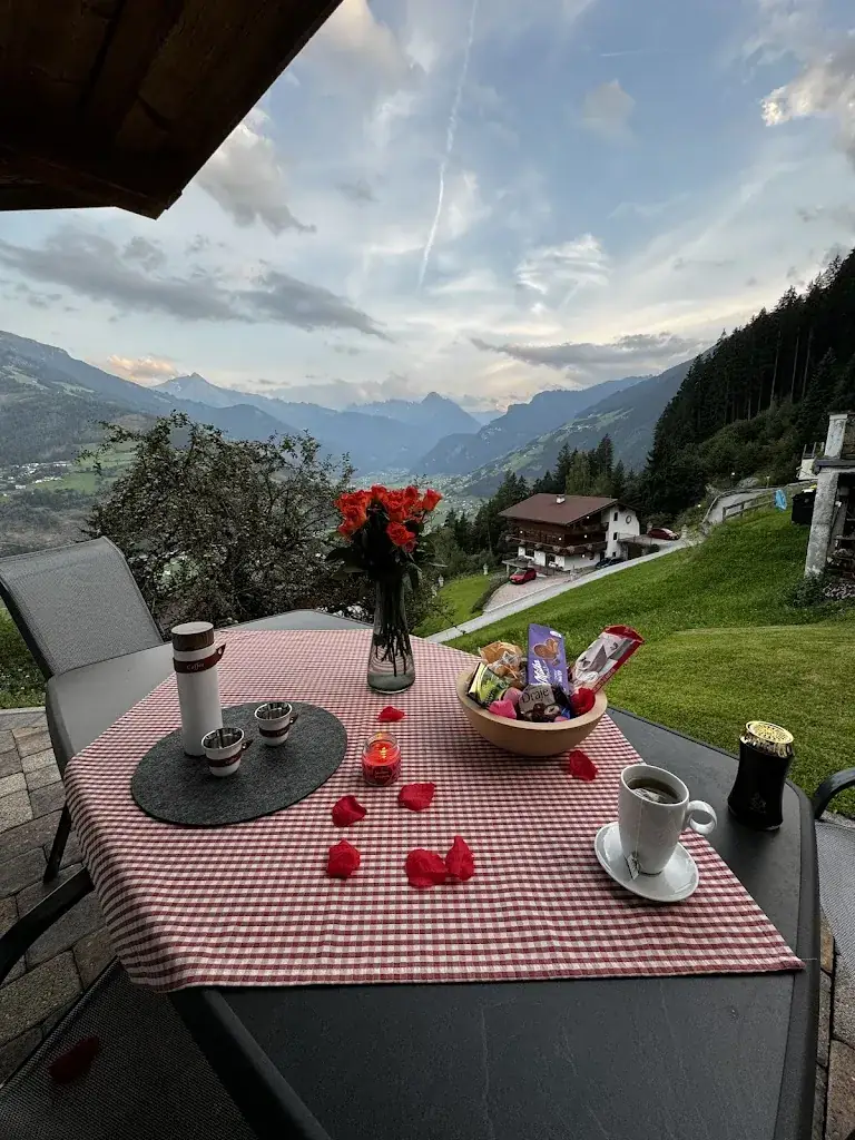 Schulhaus Tirol_Zell_slider_image_1