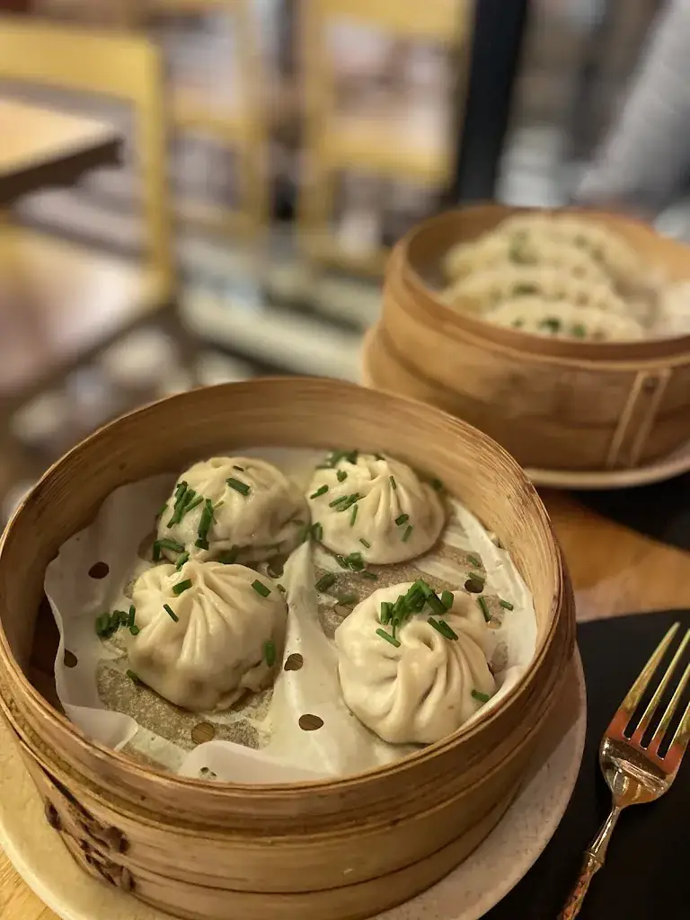 Cierra Rahming_Restaurante Asiático Madrid Le Jardin Secret_Angern an der March_review