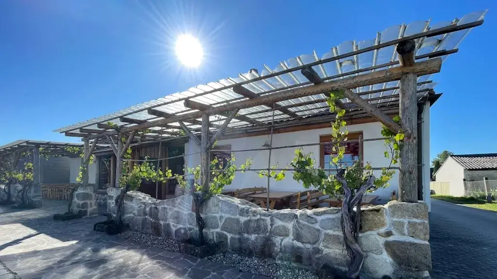 Ruda-Schenke_Antau_slider_image_3