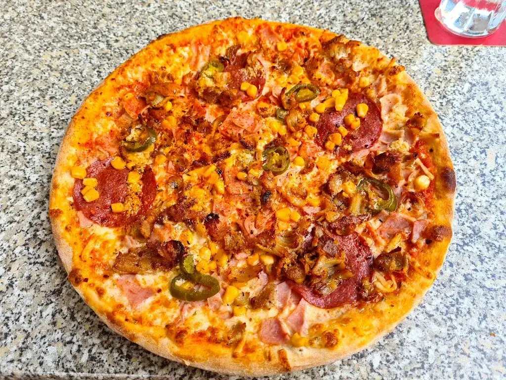 La Taverna_Amstetten_slider_image_3