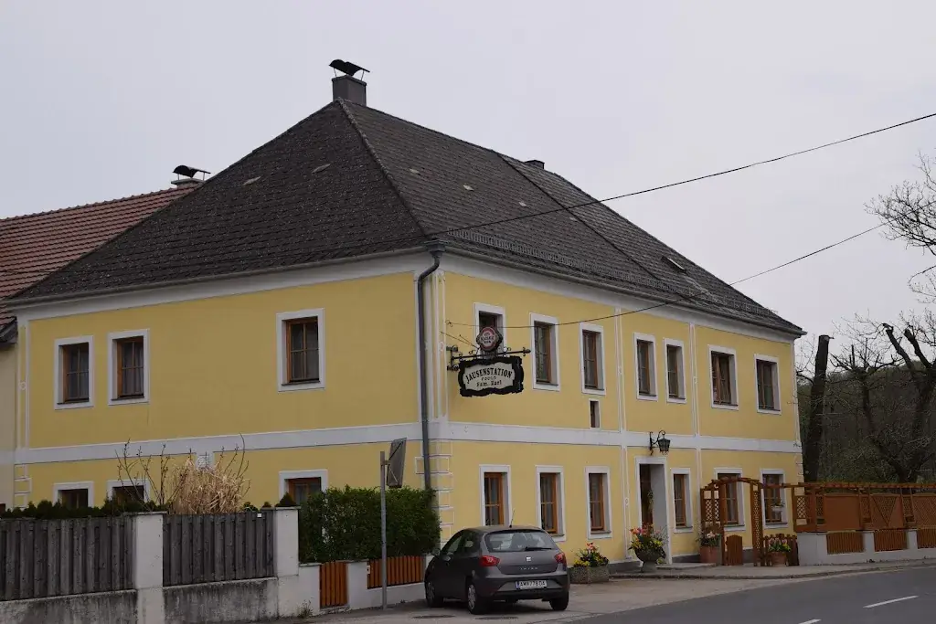 Gasthaus Familie Zarl_Amstetten_slider_image_3