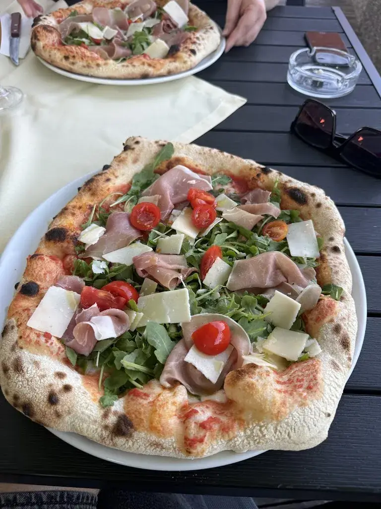 Sebastian Pils_MEDITERRAN | Bar Pizza Ristorante_Amstetten_recensione