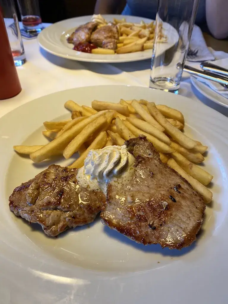 Menu_Hotel-Restaurant-Vinothek Felix Sommer_Auersthal_immagine_5