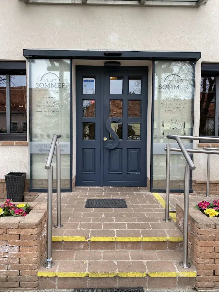 Maryna_Hotel-Restaurant-Vinothek Felix Sommer_Auersthal_recensione