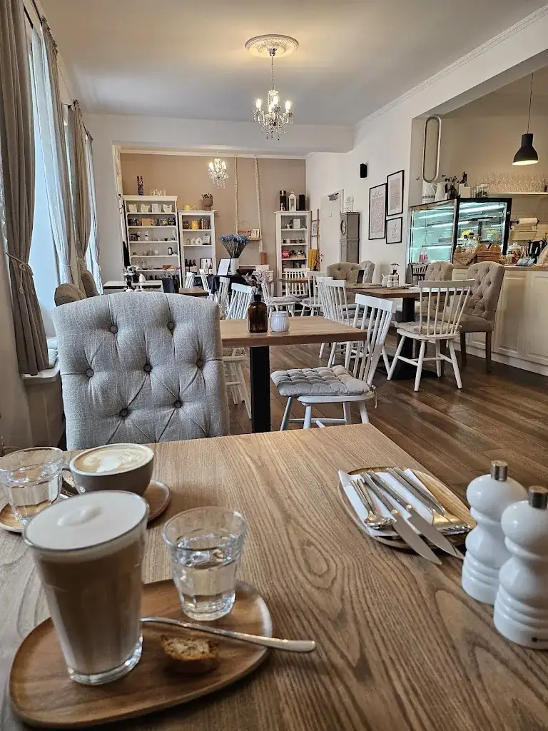 Mille Fleurs Café & More_Aspang Markt_slider_image_2