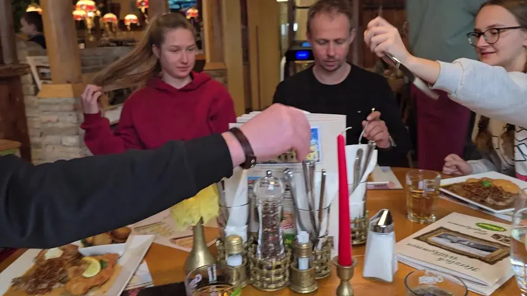 Oldtimer Zöbern - Autobahnraststation & Motorhotel_Aspang Markt_slider_image_2