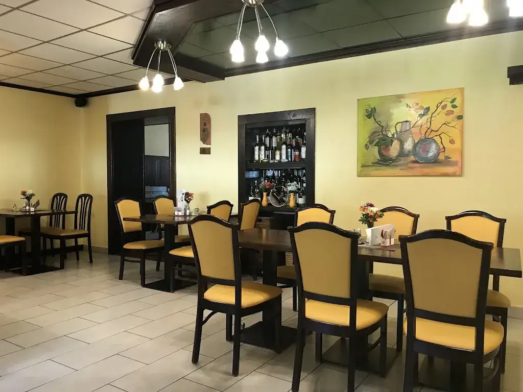 Pizzeria zum Burim_Aspang Markt_slider_image_1