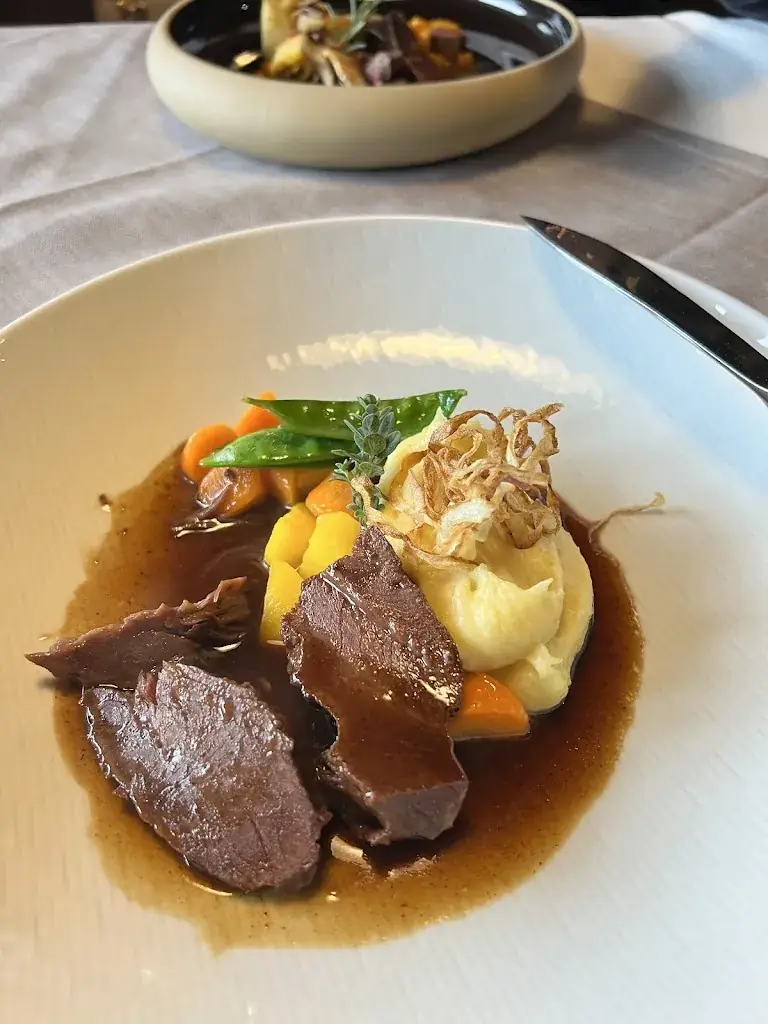 Jethro Ongso_Haslauerhof_Andlersdorf_avis