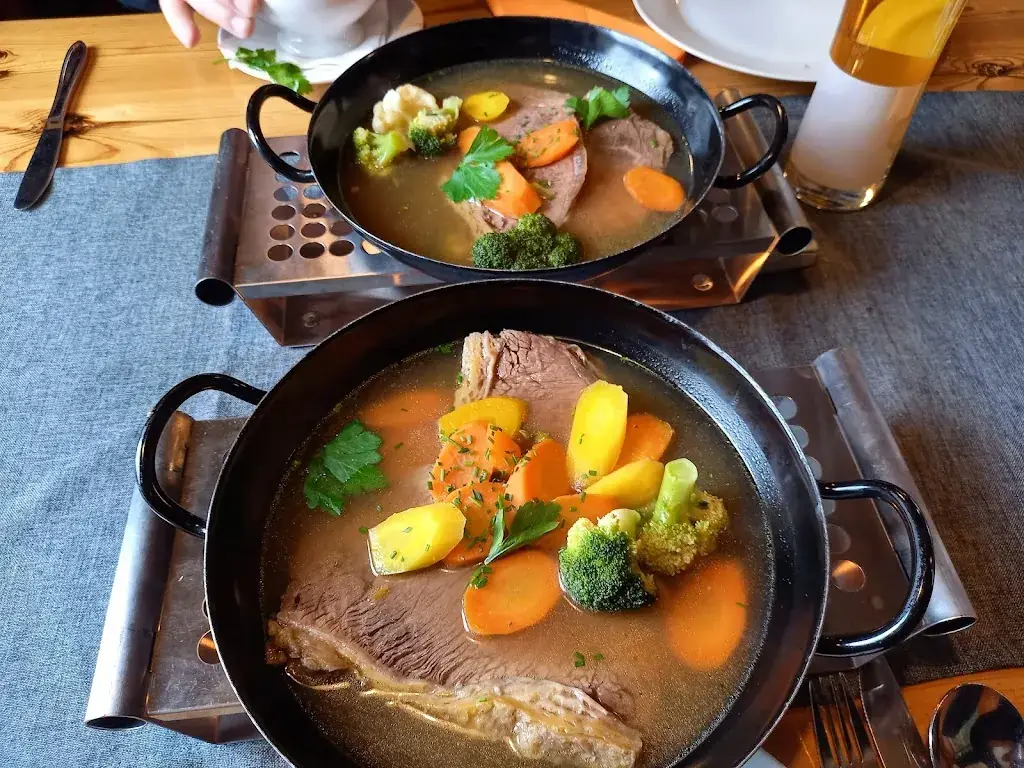 Alois Moll_Gasthaus zur Zuckerfabrik_Andlersdorf_avis