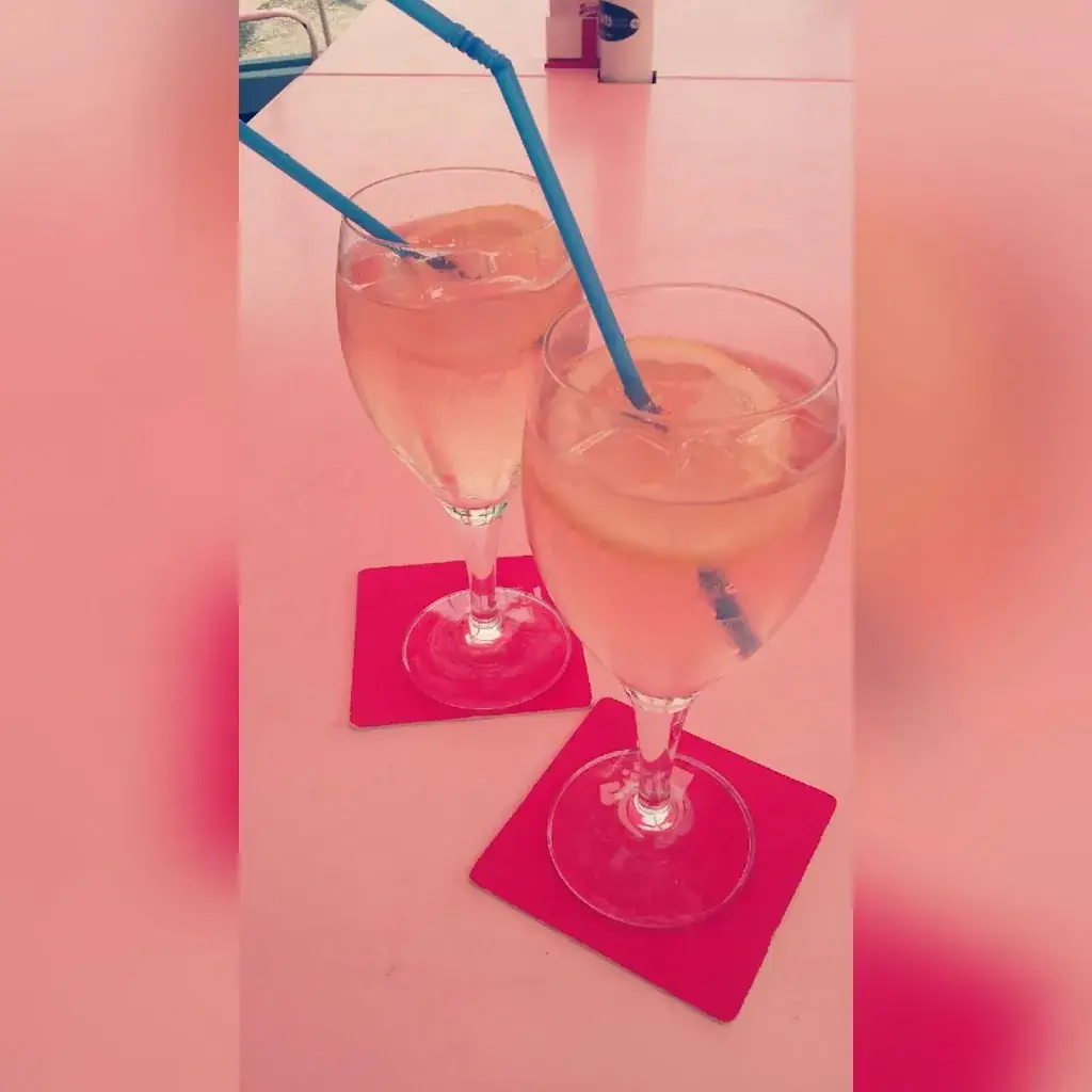 cLaUdiA GEHTdiiNixXAuu_Cafe Auszeit_Andlersdorf_avis