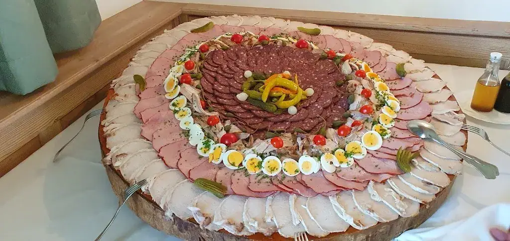 Marina Mollik_Gastwirtschaft Prosser_Andlersdorf_avis