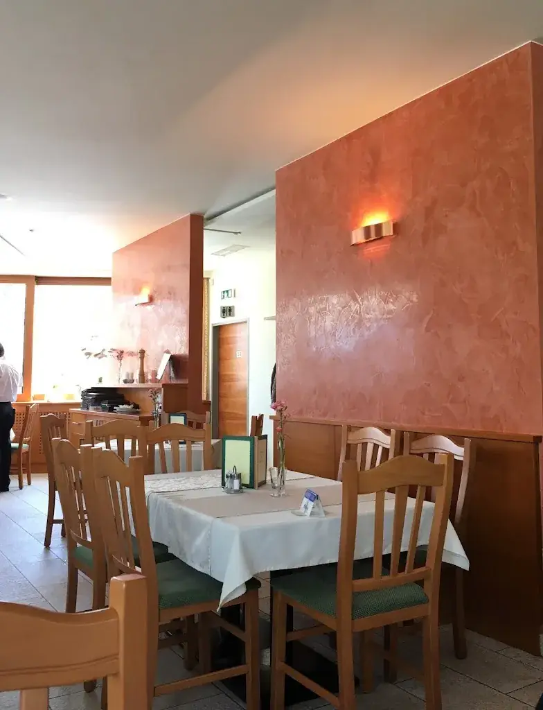 Natalia Khilkevitch_Gasthaus Binder Orth an der Donau_Andlersdorf_avis