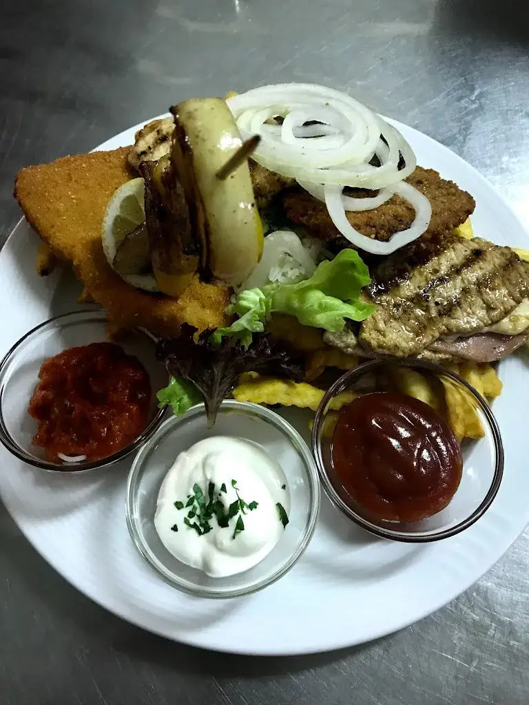 Gasthof-Hotel -Novakovic_Bad Pirawarth_slider_image_3