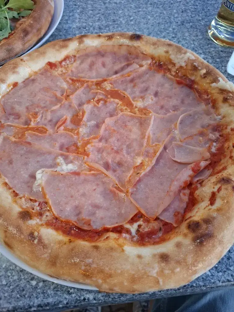 Oliva Verde Pizzeria Bad Pirawarth_Bad Pirawarth_slider_image_2