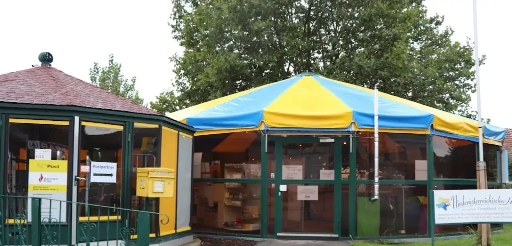 Schirmbar zum Storchennest restaurant à Bad Erlach