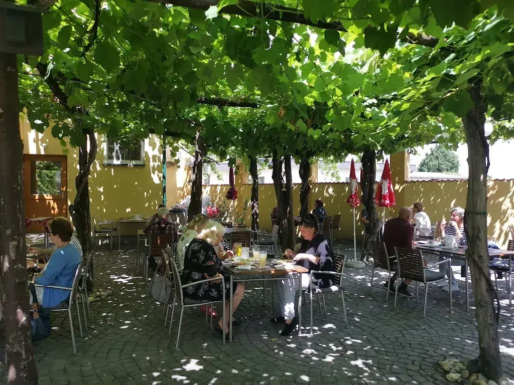 Veronika Frankovská_Gasthaus Leban_Edelstal_review