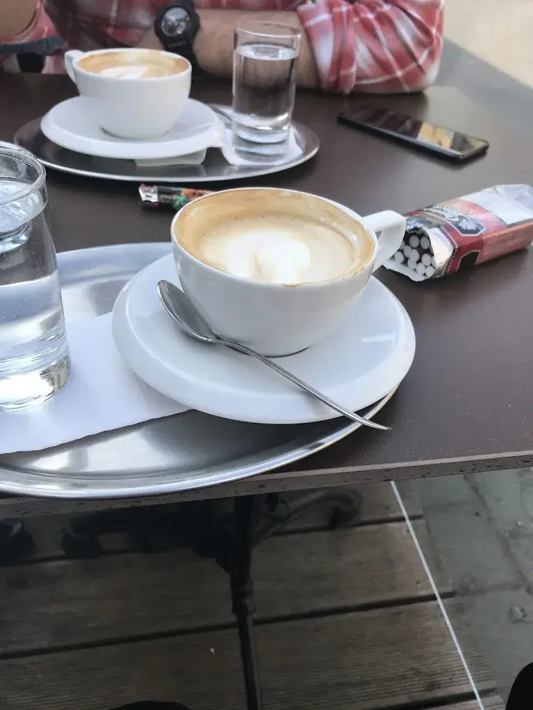 Ferit Yıldız_Cafe Viscaia_Bad Fischau_avis