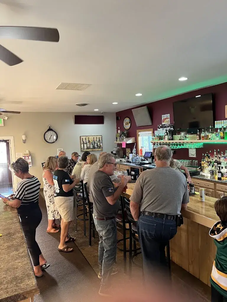 Trailside Bar & Grill_Bergland_slider_image_1