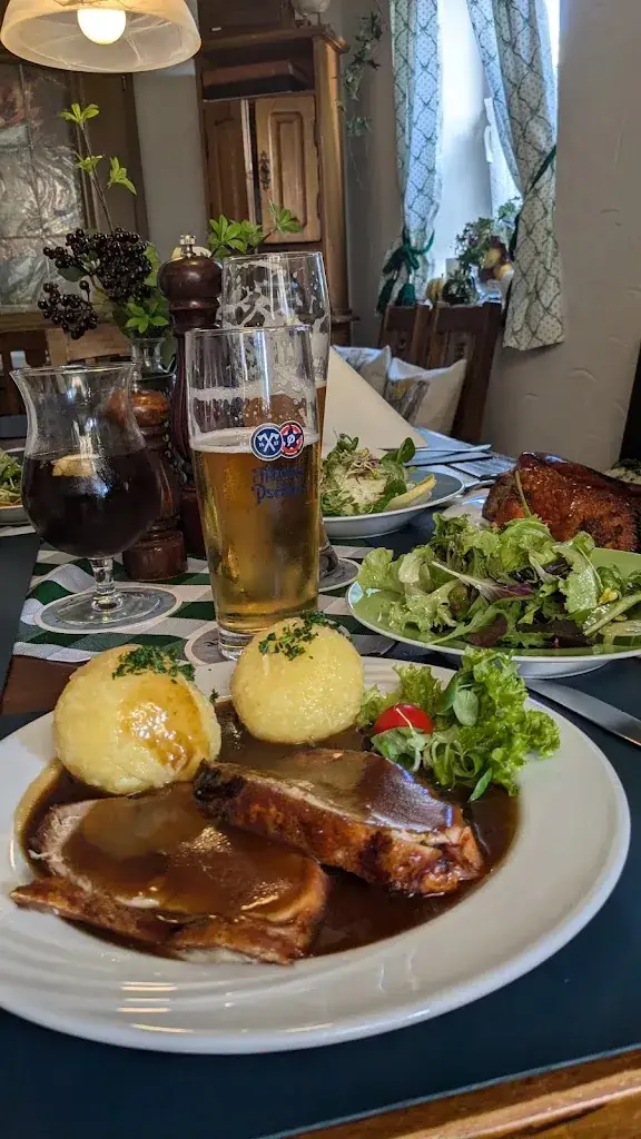 Menu_Oskar-Maria-Graf-Stüberl Peter Reinmann_Berg_immagine_5