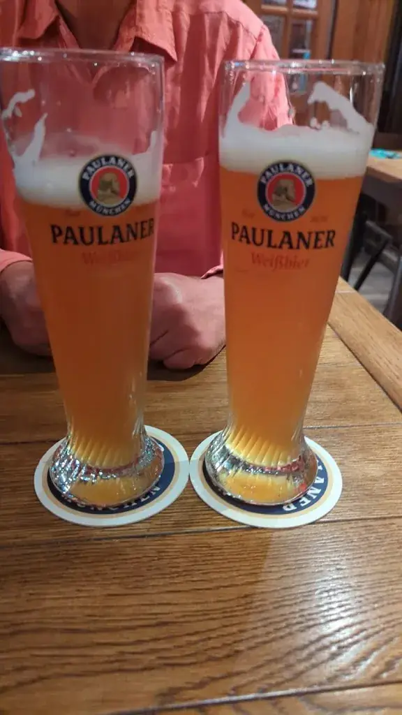 Adam Shuter_Oskar-Maria-Graf-Stüberl Peter Reinmann_Berg_recensione