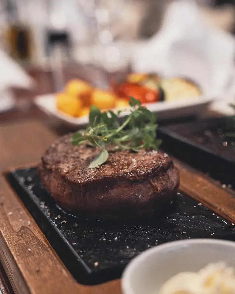 Restaurant Fratelli_Berndorf_slider_image_2