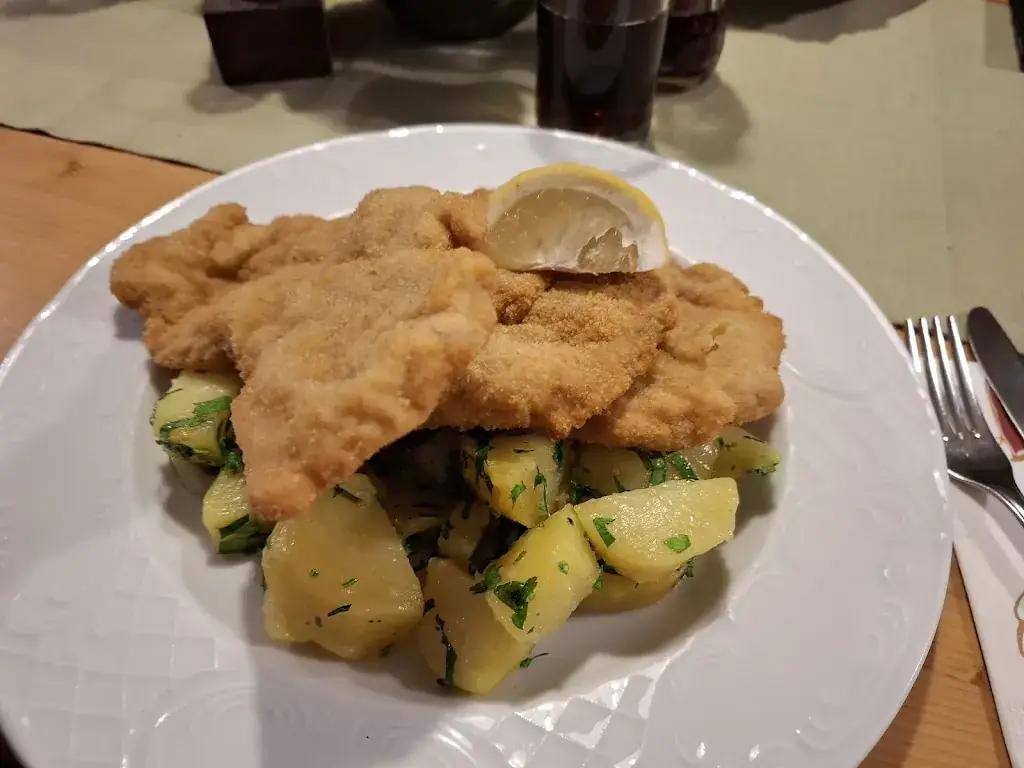 Magdalena Sz_Wirtshaus Zum goldenen Hahn_Berndorf_recensione