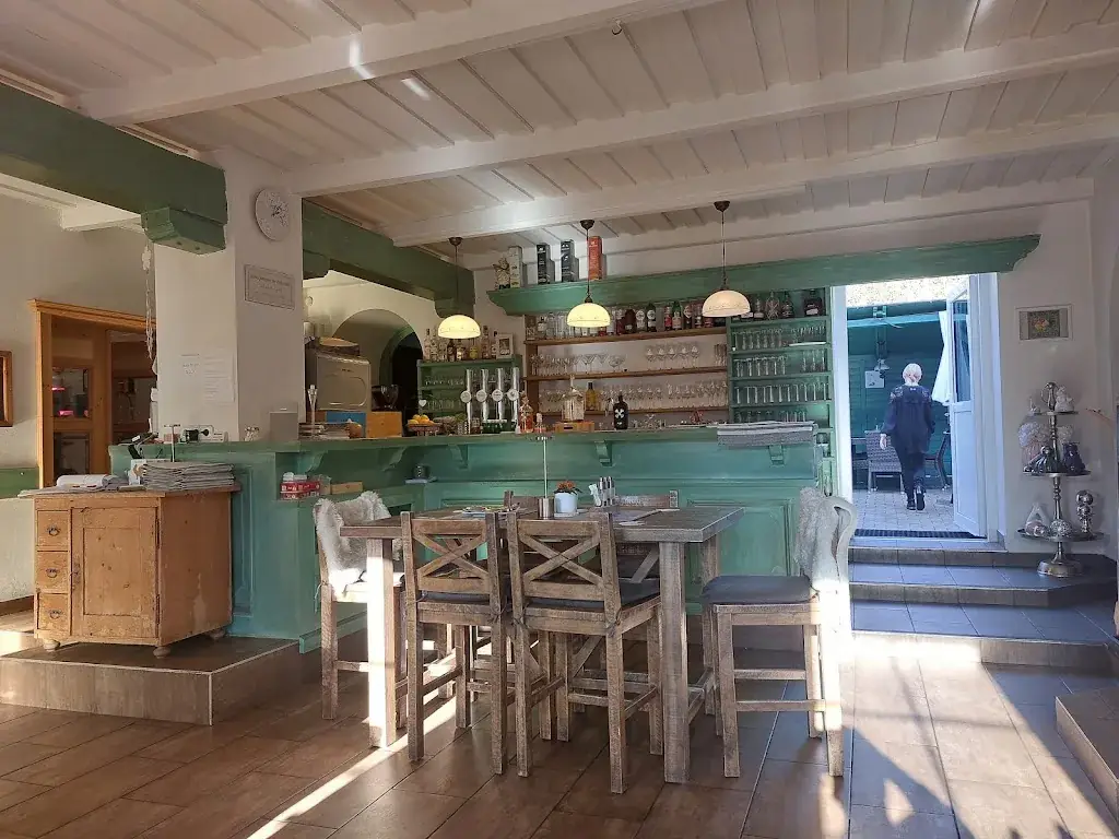 Wirtshaus Zum goldenen Hahn restaurant à Berndorf