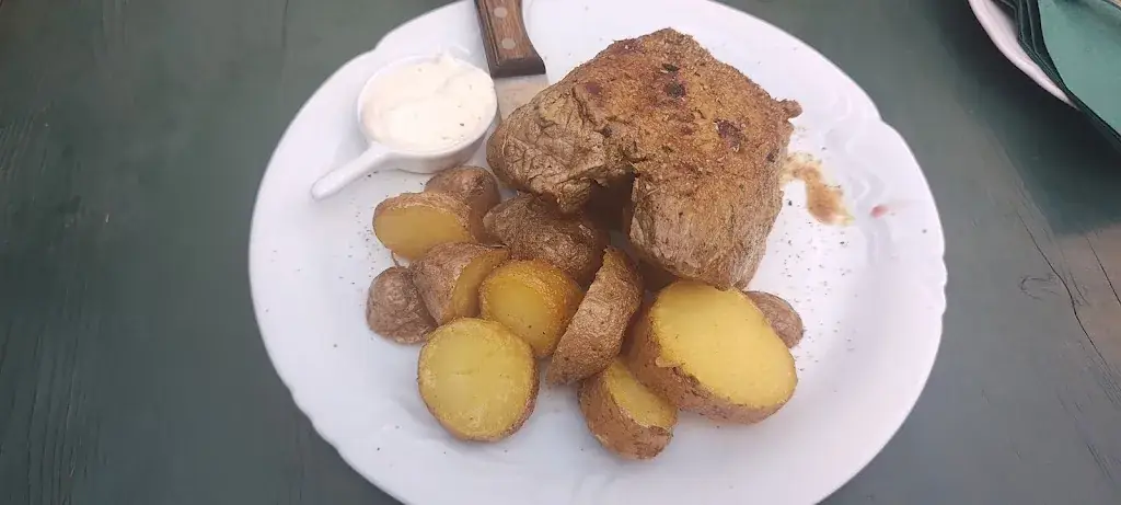 Karol K_Cafe-Restaurant Zukunft_Berndorf_review