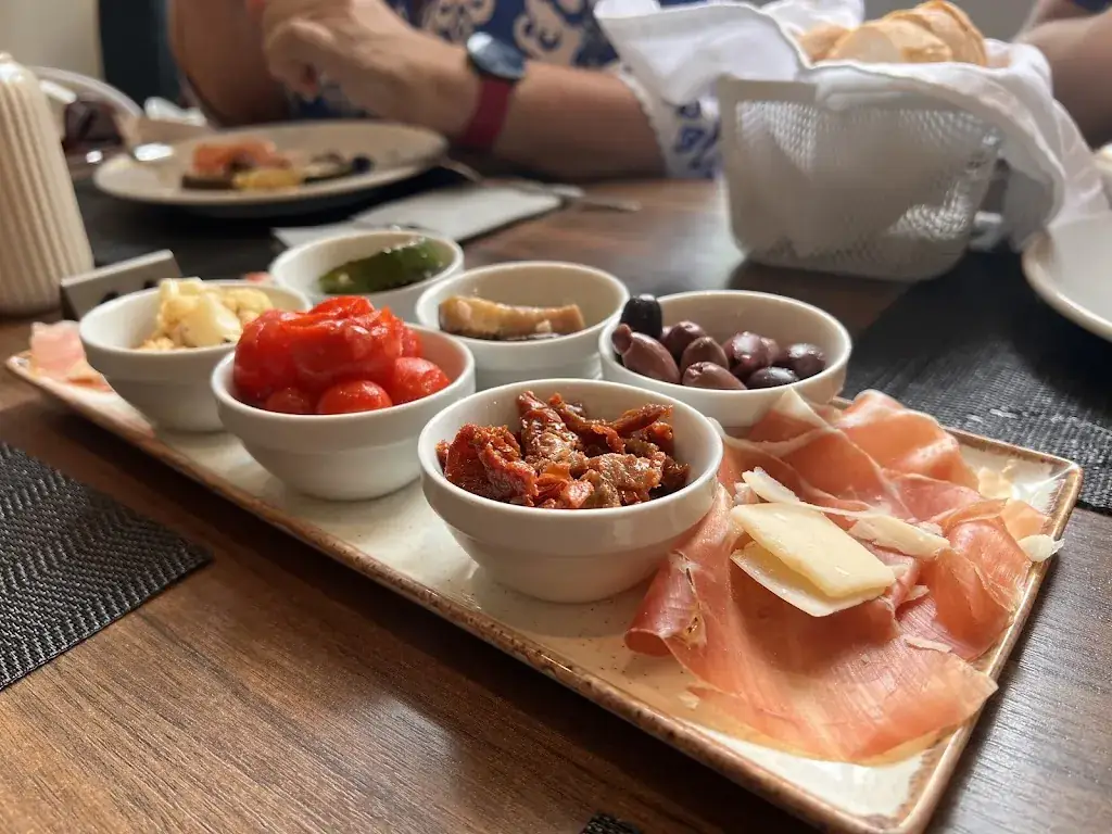 Katharina_Maital Küche_Bad Vöslau_avis