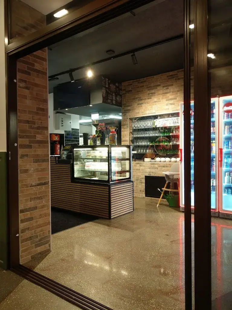 Charles Richard Manchester_Crispy Station_Bad Vöslau_avis