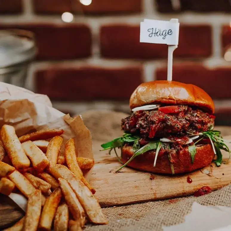 HÄGE - Burgerrestaurant_Biberbach_slider_image_3