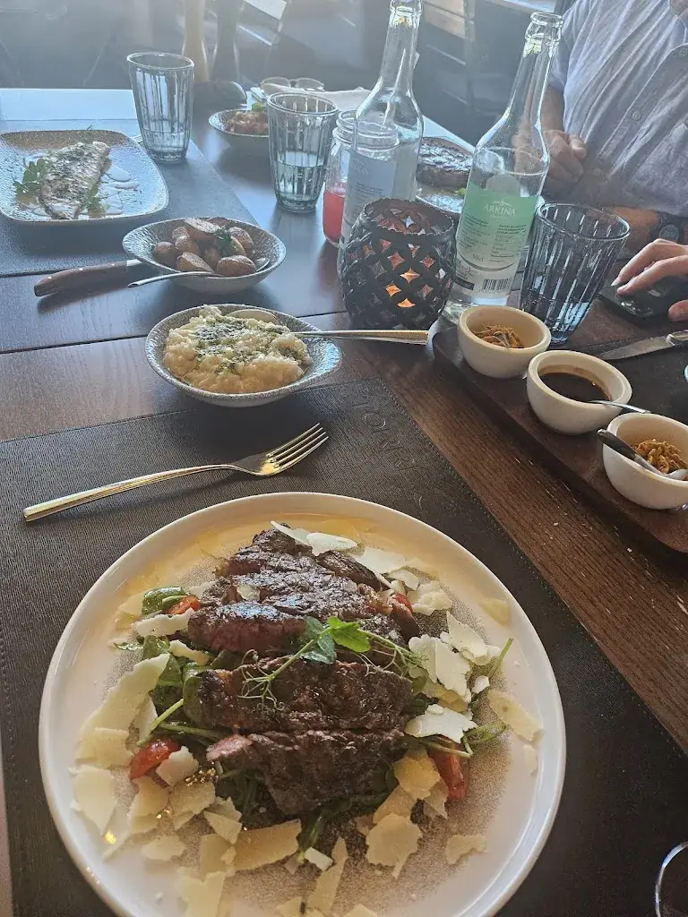 Katica Szijarto_Torre_Baden_recensione