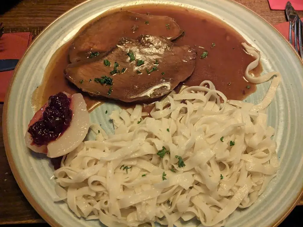 Melinda Barthel (NotJustAMum)_Hemingways_Baden_avis