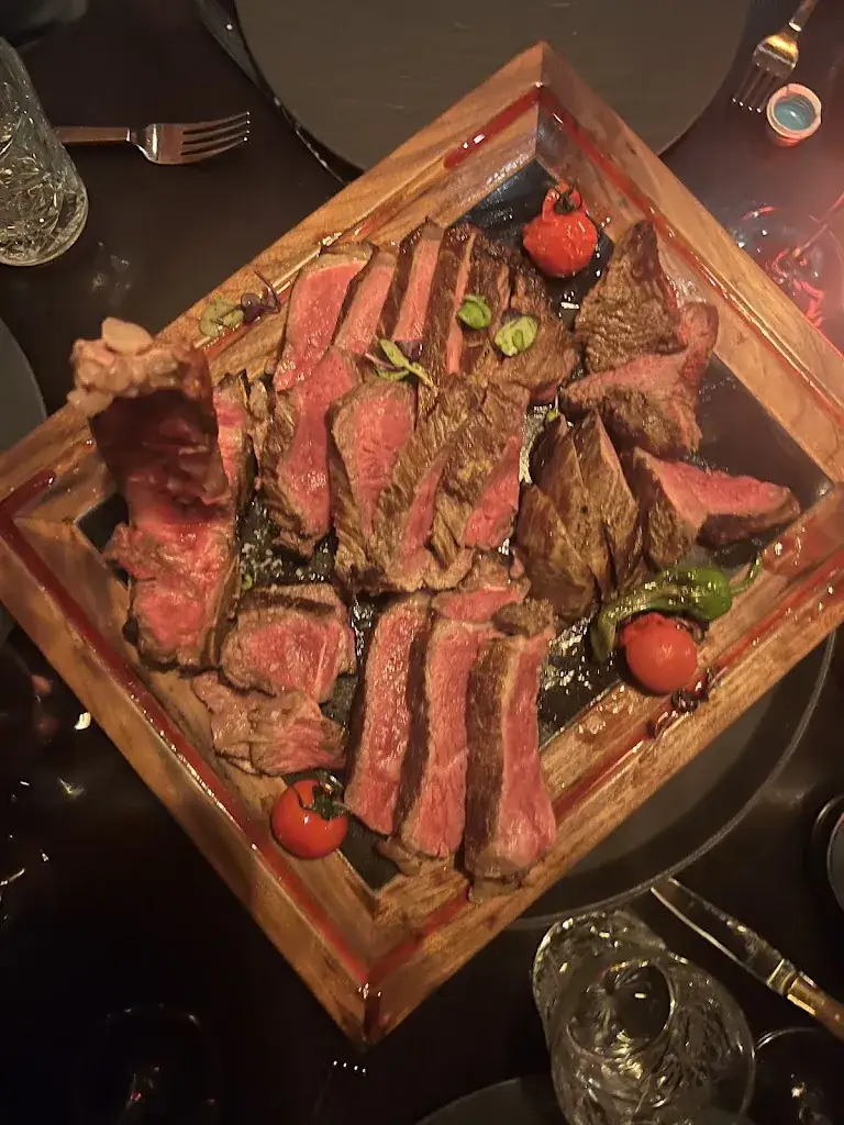 Orlena Kusnadi_The Grill_Baden_avis