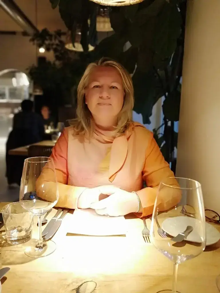 L A Richards_DORY & DU - eatery bar café_Baden_review