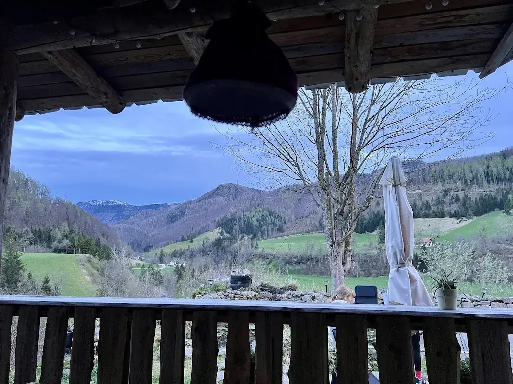 Václav Pikrt_Urhof Breitenau_Breitenau_review