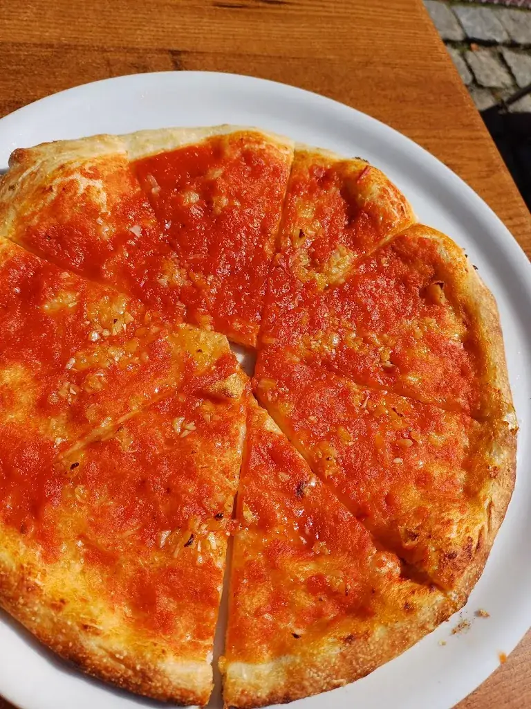 Eva-Maria_Pizzeria Da Luciano_Buchbach_recensione