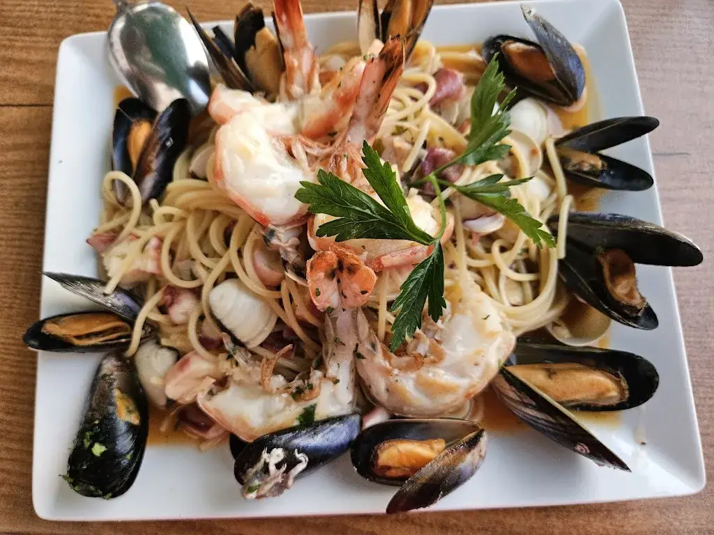 Pizzeria Da Luciano_Buchbach_slider_image_3