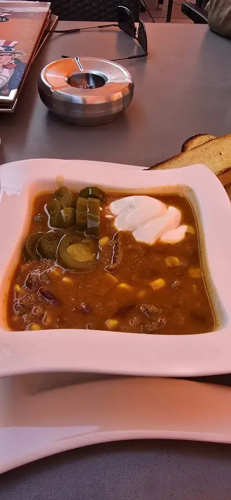 mike vienna_Clocktower American Bar & Grill Wien-Süd_Brunn am Gebirge_recensione